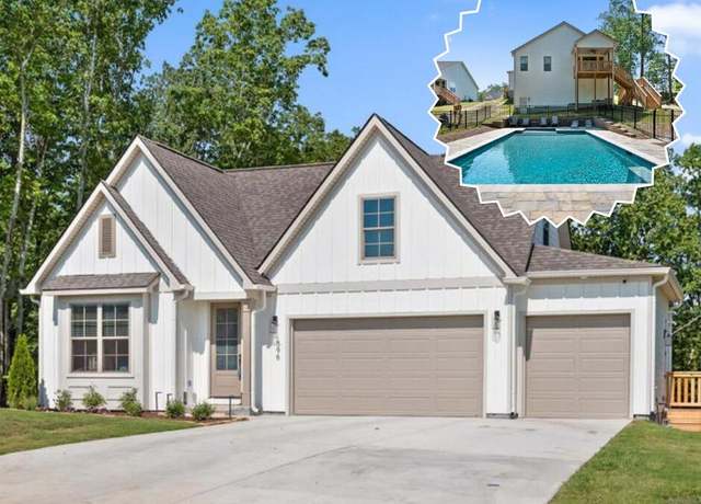 Property at 596 Nature Trl, Soddy Daisy, TN 37379, 4 beds, 3 baths