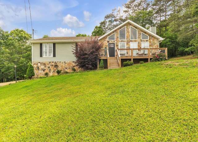 Property at 129 Lori Ln, Ringgold, GA 30736, 3 beds, 2 baths