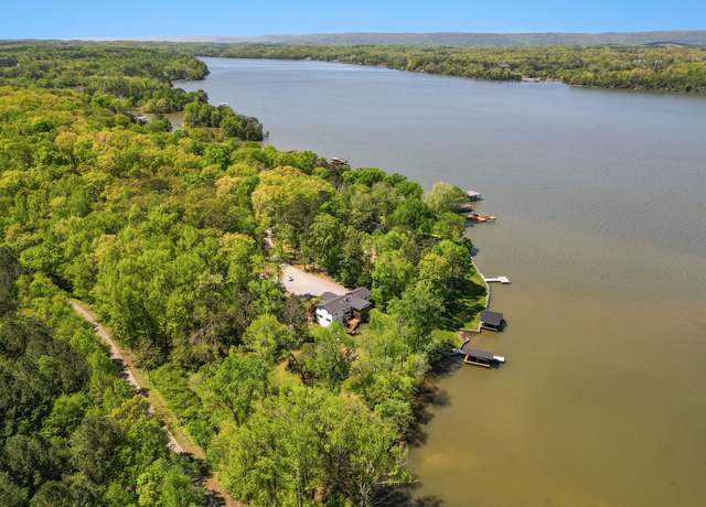 Property at 5723 Island View Dr, Harrison, TN 37341, 3 beds, 2.5 baths