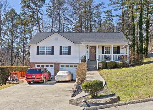 Property at 51 Castleview Dr, Ringgold, GA 30736, 4 beds, 2 baths