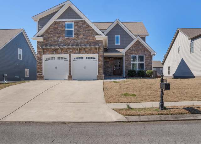 Property at 7559 Hollydale Ln, Ooltewah, TN 37363, 4 beds, 3.5 baths