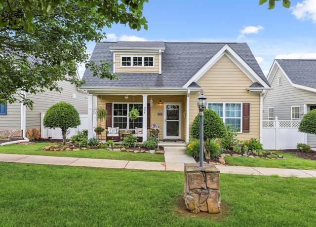 Property at 820 Callaway Ct, Chattanooga, TN 37421, 2 beds, 2 baths