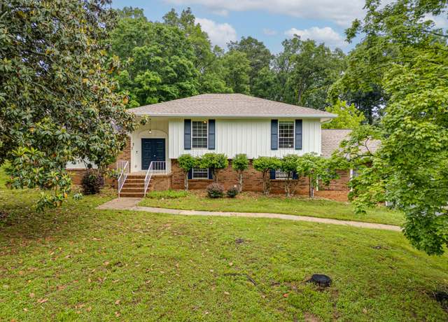 Property at 8614 Clearwood Rd, Chattanooga, TN 37421, 4 beds, 3 baths