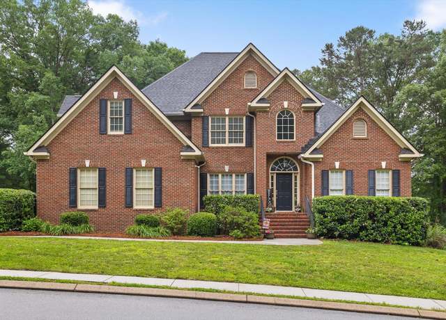 Property at 12972 Emerald Bay Dr, Soddy Daisy, TN 37379, 4 beds, 3.5 baths