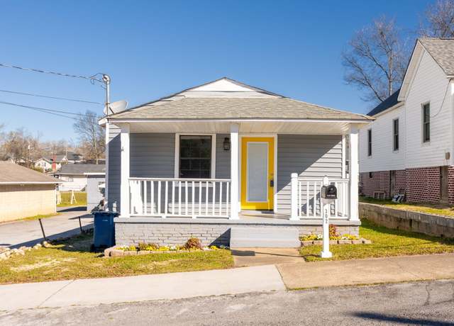 Property at 302 E Gordon Ave, Rossville, GA 30741, 3 beds, 2 baths
