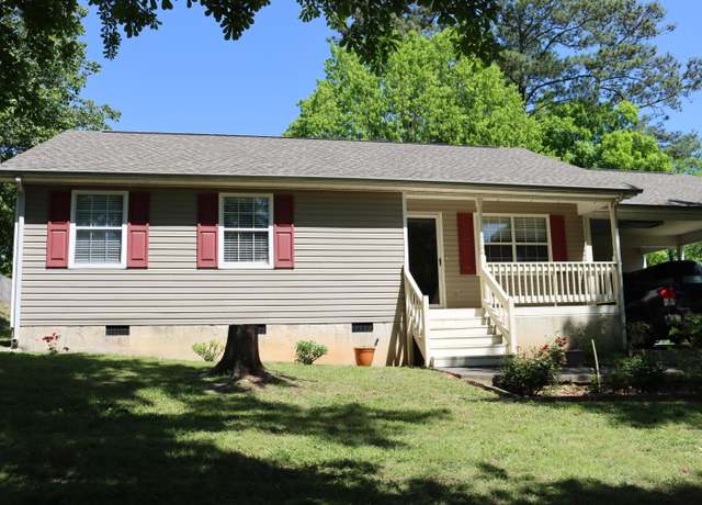 Property at 2437 S Riverbend Rd, Dalton, GA 30721, 2 beds, 2 baths