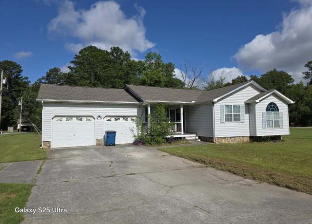 Property at 2435 Graysville Rd, Ringgold, GA 30736, 3 beds, 2 baths