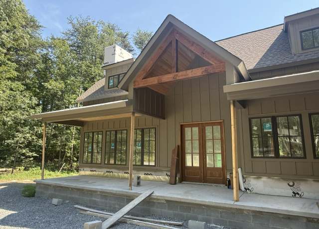 Property at 1462 Bent Hickory Rd, Signal Mountain, TN 37377, 4 beds, 4.5 baths