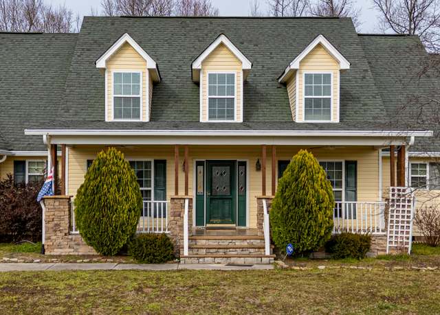 Property at 1100/1102 Trew Ln, Apison, TN 37302, 5 beds, 4 baths