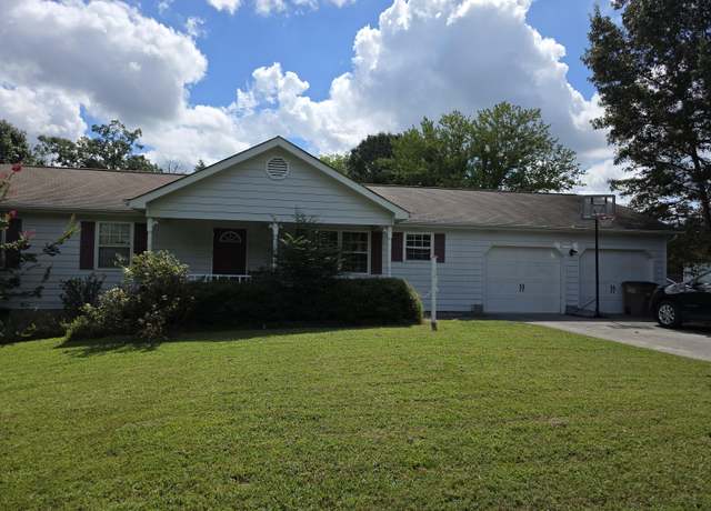 Property at 36 Squirrel Cir, Ringgold, GA 30736, 3 beds, 2 baths
