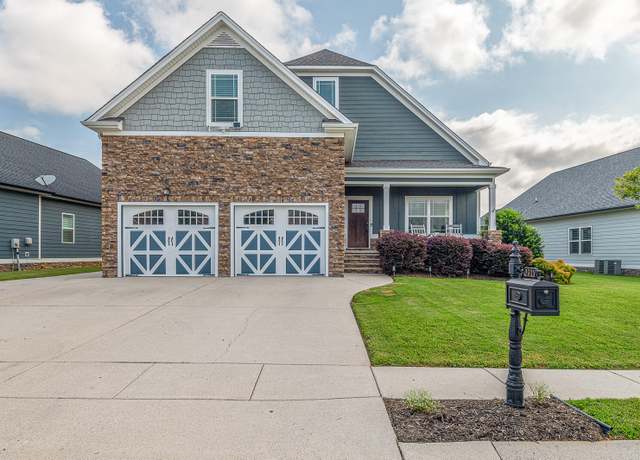 Property at 7925 Frostwood Ln, Ooltewah, TN 37363, 4 beds, 3 baths