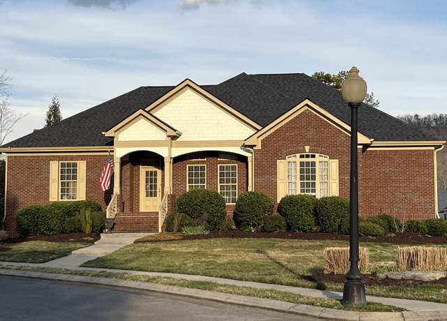 Property at 1760 Holden Farm Pl, Ooltewah, TN 37363, 3 beds, 2.5 baths