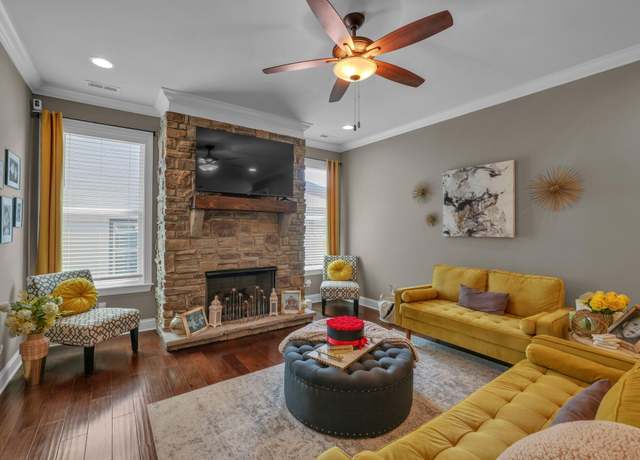 Property at 40 Sonoma Ln, Ringgold, GA 30736, 3 beds, 2.5 baths