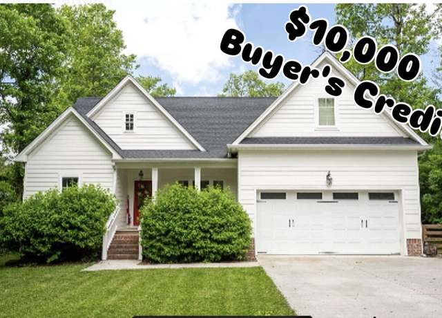 Property at 2024 Oak St, Signal Mountain, TN 37377, 3 beds, 2 baths