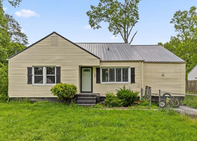 Property at 608 Parkview Dr, Chattanooga, TN 37411, 5 beds, 2 baths