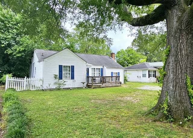 Property at 1610 Castleberry Ave, Chattanooga, TN 37412, 3 beds, 1 bath