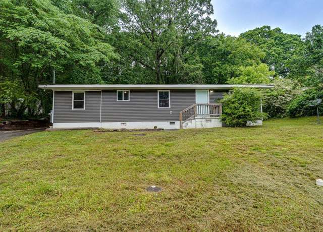 Property at 3639 Sapulpa St, Chattanooga, TN 37406, 3 beds, 1 bath