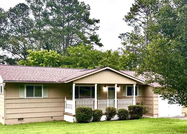 Property at 361 Gracie Ave, Ringgold, GA 30736, 3 beds, 1.5 baths