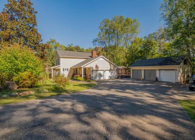 Property at 4104 Dinner Bell Ln, Cohutta, GA 30710, 4 beds, 3.5 baths