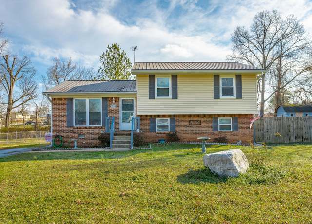Property at 583 Pinewood Cir, Fort Oglethorpe, GA 30742, 3 beds, 2.5 baths