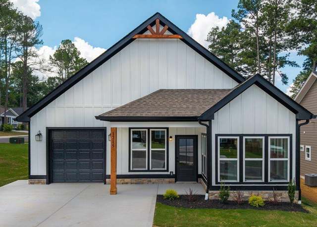 Property at 1215 Parkstone Dr NW, Cleveland, TN 37312, 2 beds, 2 baths