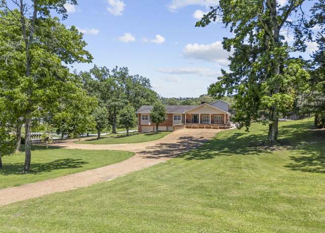 Property at 8802 Pine Ridge Rd, Ooltewah, TN 37363, 5 beds, 4.5 baths