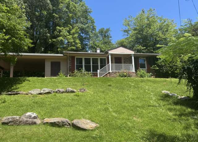 Property at 1308 Desota Dr, Dalton, GA 30720, 3 beds, 2 baths
