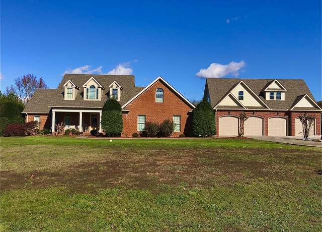 Property at 186 Henry Dr, Ringgold, GA 30736, 5 beds, 2.5 baths