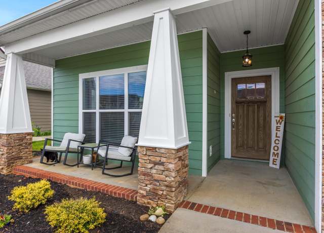 Property at 5508 Seagrove Ln, Hixson, TN 37343, 4 beds, 2.5 baths