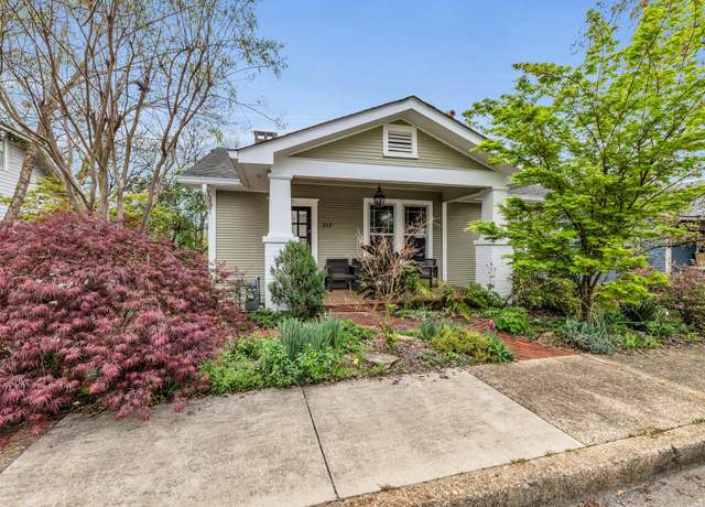 Property at 212 Jarnigan Ave, Chattanooga, TN 37405, 3 beds, 2 baths