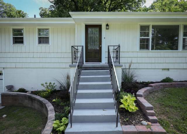 Property at 3703 Chula Vista Dr, Chattanooga, TN 37411, 4 beds, 2 baths