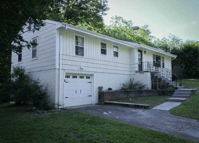 Property at 3703 Chula Vista Dr, Chattanooga, TN 37411, 4 beds, 2 baths