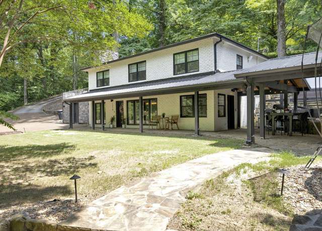 Property at 1318 Sweetens Cove Rd, South Pittsburg, TN 37380, 3 beds, 2 baths