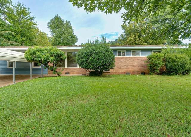 Property at 1401 Awhila Dr, Chattanooga, TN 37421, 4 beds, 1.5 baths