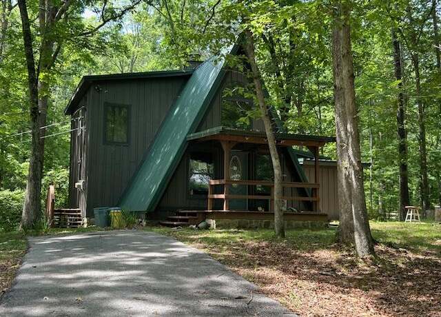 Property at 170 Miller Cove Cir, Signal Mountain, TN 37377, 3 beds, 3 baths