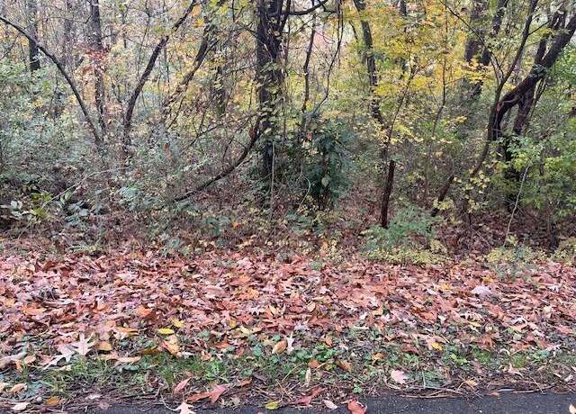 Property at 141 Hogan Rd, Rossville, GA 30741
