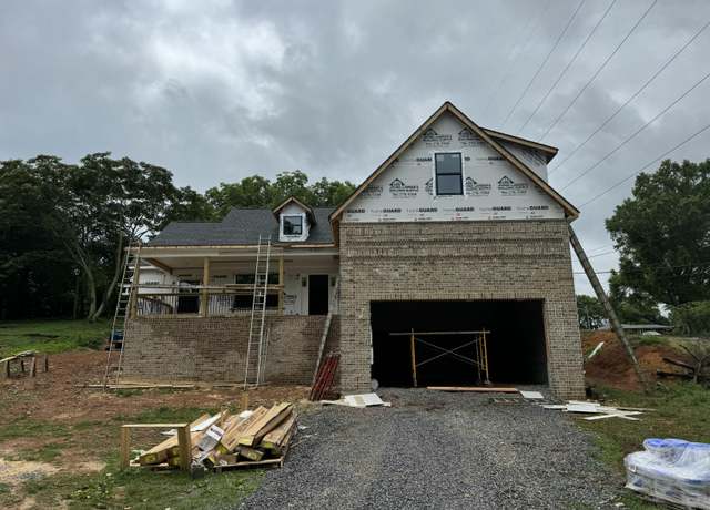 Property at 104 Buckingham Dr, Dalton, GA 30720, 3 beds, 3 baths