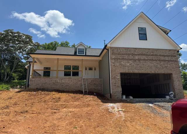 Property at 104 Buckingham Dr, Dalton, GA 30720, 3 beds, 3 baths