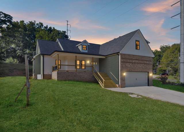 Property at 104 Buckingham Dr, Dalton, GA 30720, 3 beds, 3 baths