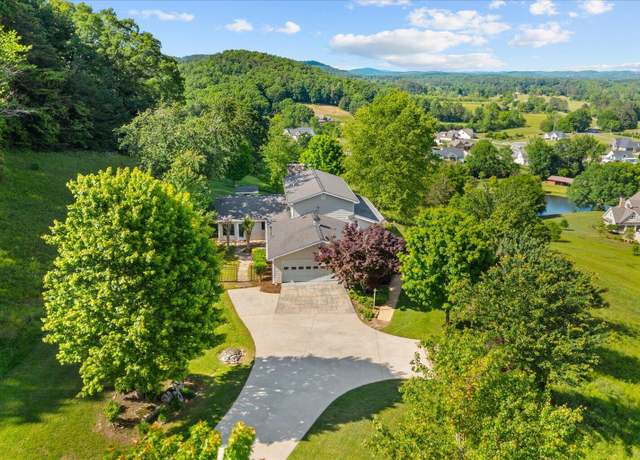 Property at 1578 Old Ringgold Rd, Rocky Face, GA 30740, 3 beds, 3.5 baths