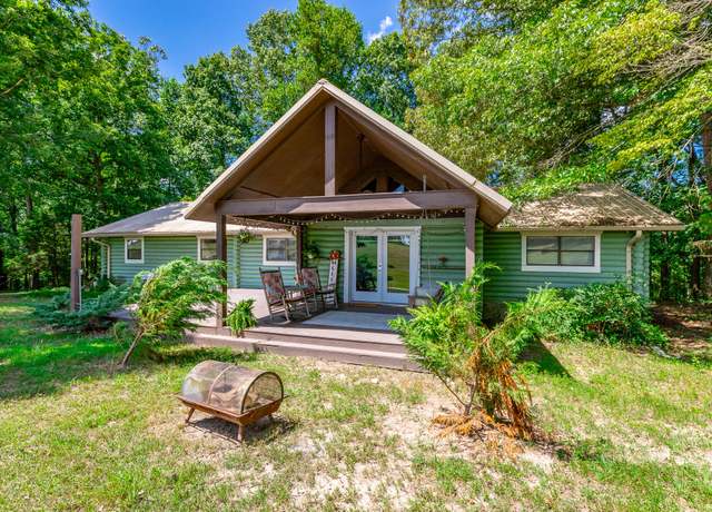 Property at 635 Cook Rd, Lafayette, GA 30728, 3 beds, 2 baths