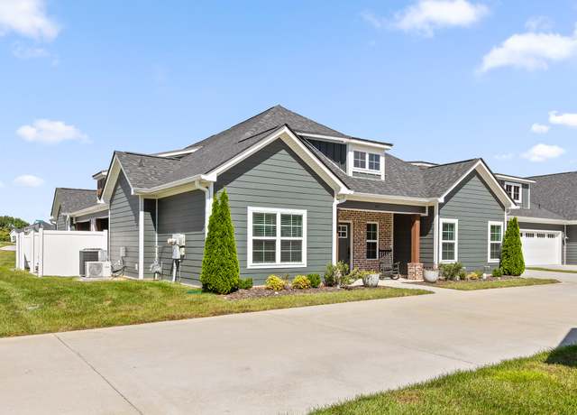 Property at 815 Wellstone Dr, Chattanooga, TN 37405, 3 beds, 3.5 baths
