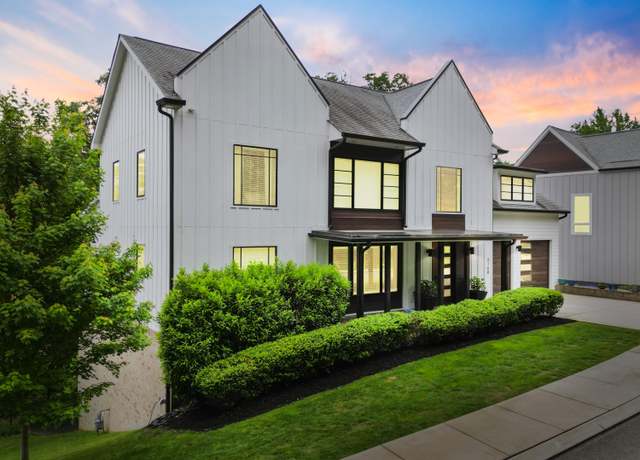 Property at 3168 Camber Hl, Chattanooga, TN 37415, 5 beds, 3.5 baths