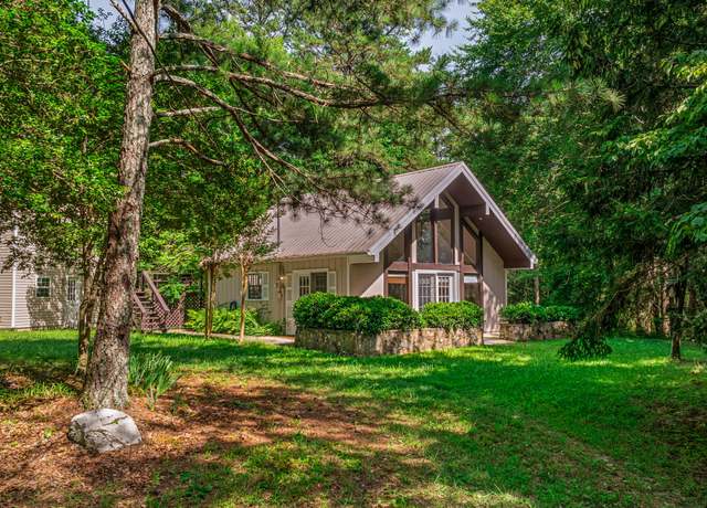 Property at 429 County Road 627, Mentone, AL 35984, 6 beds, 3 baths