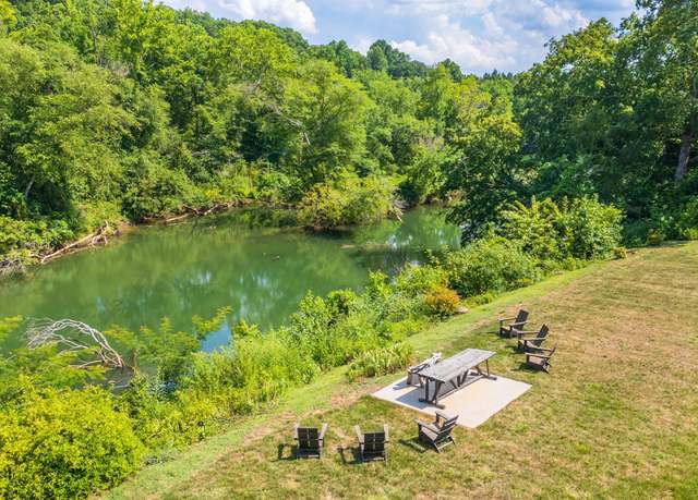 Property at 305 River Pointe Cir NE, Charleston, TN 37310, 3 beds, 3.5 baths