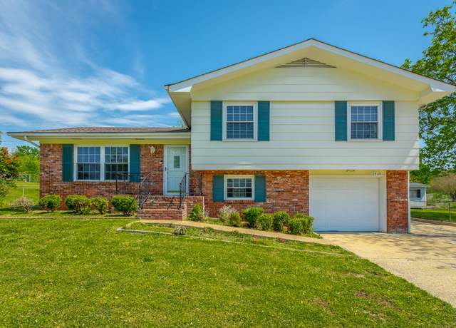 Property at 2302 Rodeo Dr, Chattanooga, TN 37421, 3 beds, 3 baths