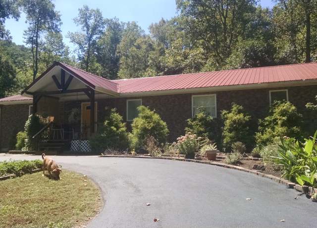 Property at 230 Twin Lakes Trl, Pikeville, TN 37367, 4 beds, 3.5 baths