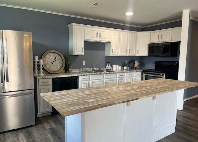 Property at 363 Hidden Hills Dr, Dayton, TN 37321, 4 beds, 2 baths