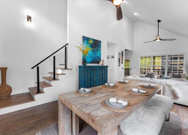 Property at 332 Oliver St, Chattanooga, TN 37405, 4 beds, 3 baths