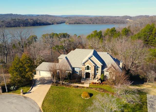 Property at 5703 Laurel Ridge Rd, Chattanooga, TN 37416, 5 beds, 4.5 baths